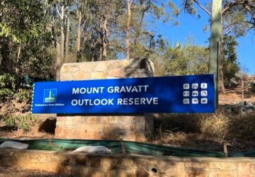 Mount Gravatt Outlook Reserve main sign.