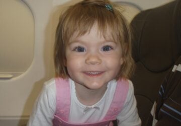 Travelling tips for children on planes