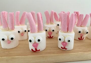 Easter bunny marshmallow pops