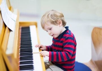 Toddler, piano class, music class, child