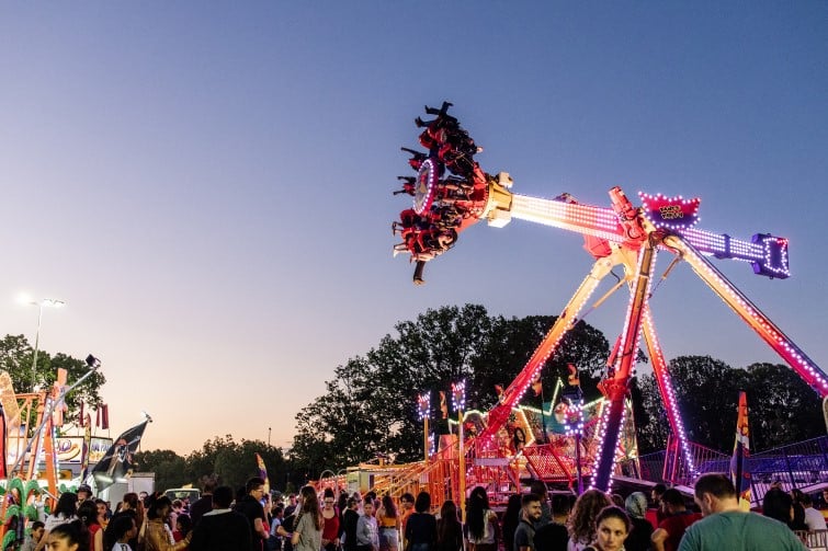 Toowoomba Carnival of Flowers sideshow alley at night.