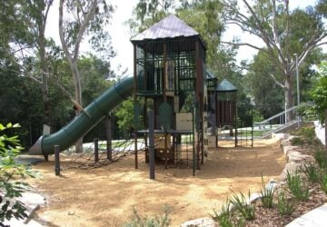 playground at Walton Bridge Reserve
